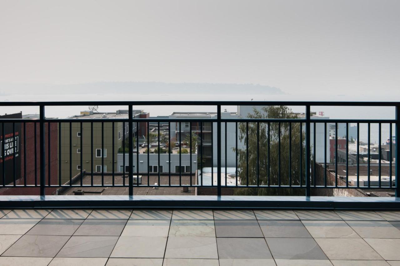 City Water View Oasis With Pool & Gym Near Cruise In Heart Of Seattle Eksteriør billede