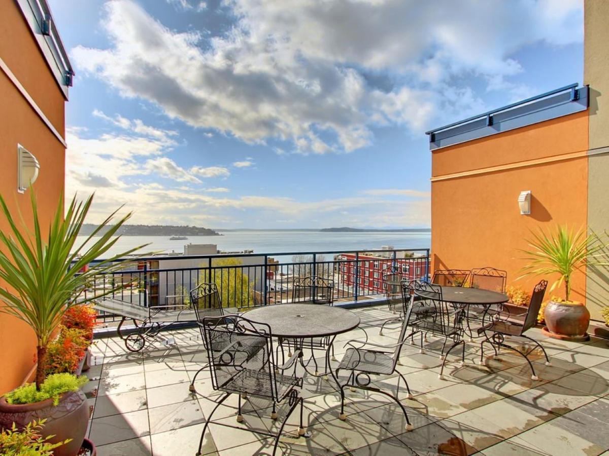 City Water View Oasis With Pool & Gym Near Cruise In Heart Of Seattle Eksteriør billede